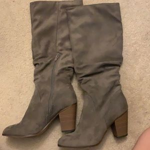 Dark grey high heel boots velvet